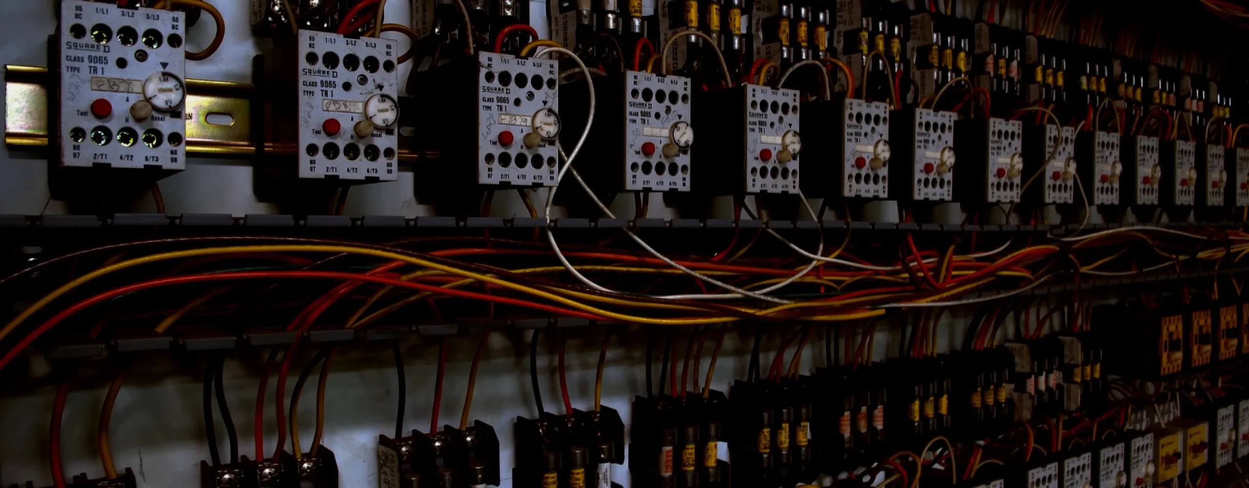 Hero Full Width Frame 2